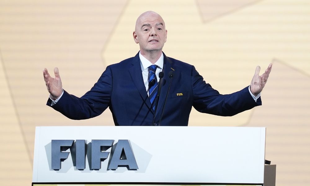 英超：利物浦击退莱斯特